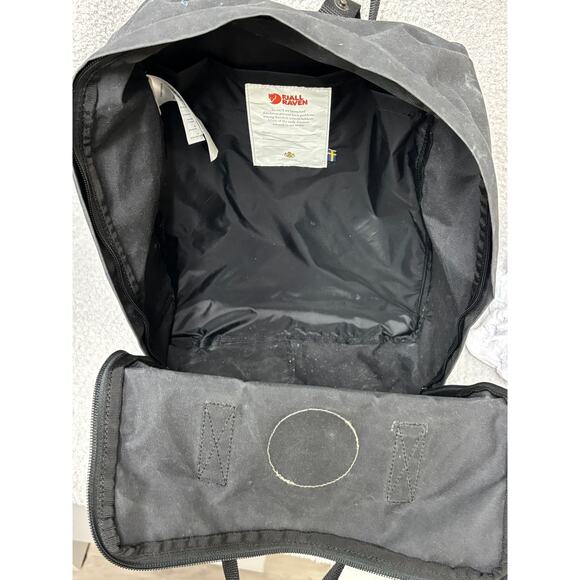 Fjallraven Kanken Black Backpack Purse Tote #60287 - Picture 6 of 9